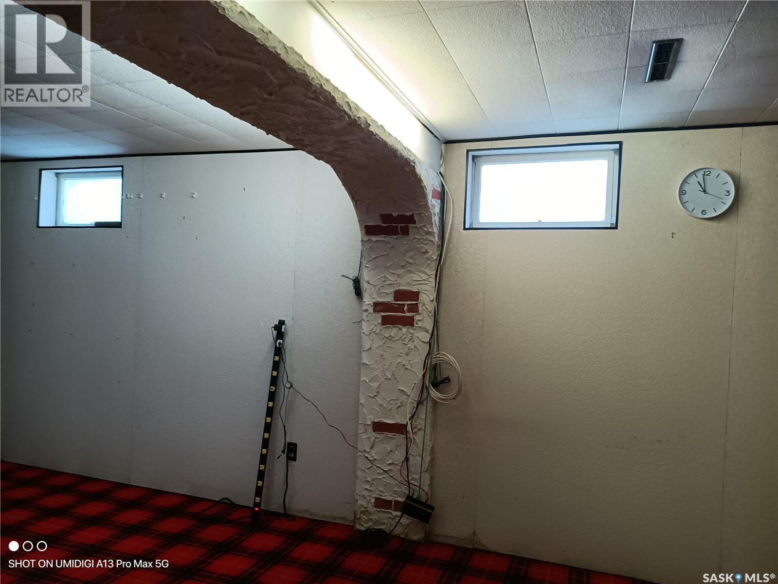 1113 Jubilee Drive, Swift Current, SK - Indoor Photo Showing Basement