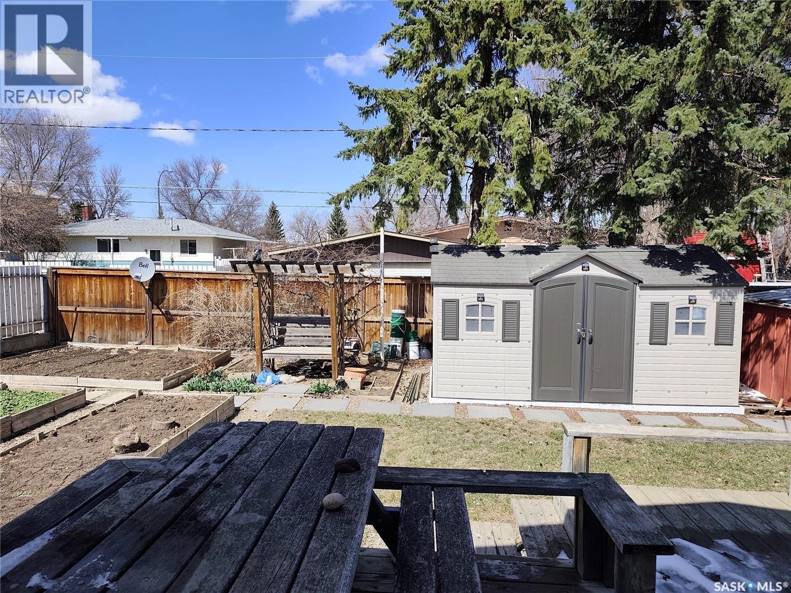 1113 Jubilee Drive, Swift Current, SK - Outdoor