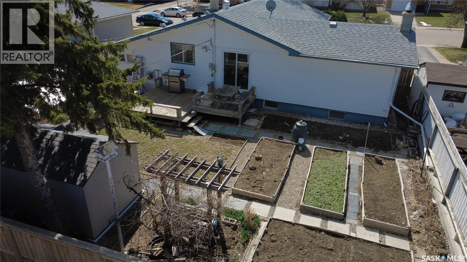 1113 Jubilee Drive, Swift Current, SK - Outdoor