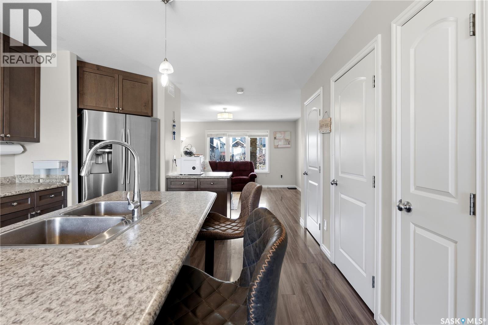 1334 Hunter Road, Saskatoon, SK - Indoor Photo Showing Kitchen With Double Sink