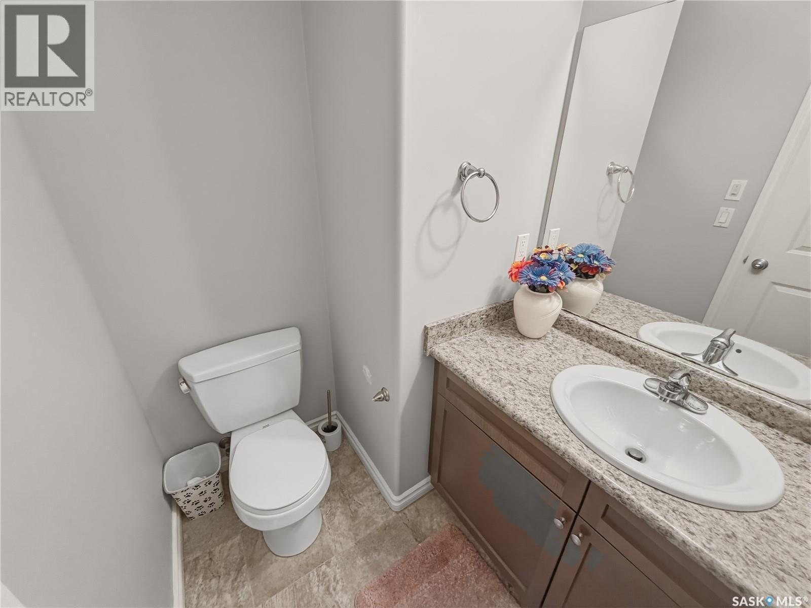 1334 Hunter Road, Saskatoon, SK - Indoor Photo Showing Bathroom