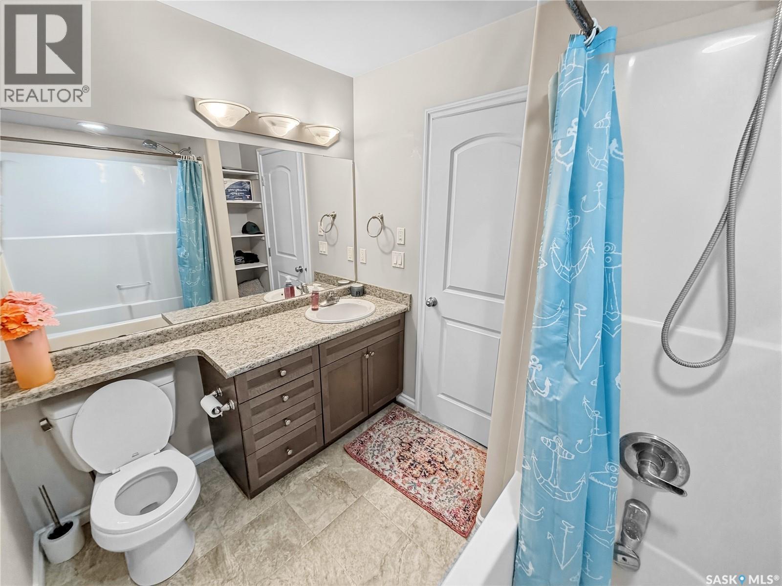 1334 Hunter Road, Saskatoon, SK - Indoor Photo Showing Bathroom