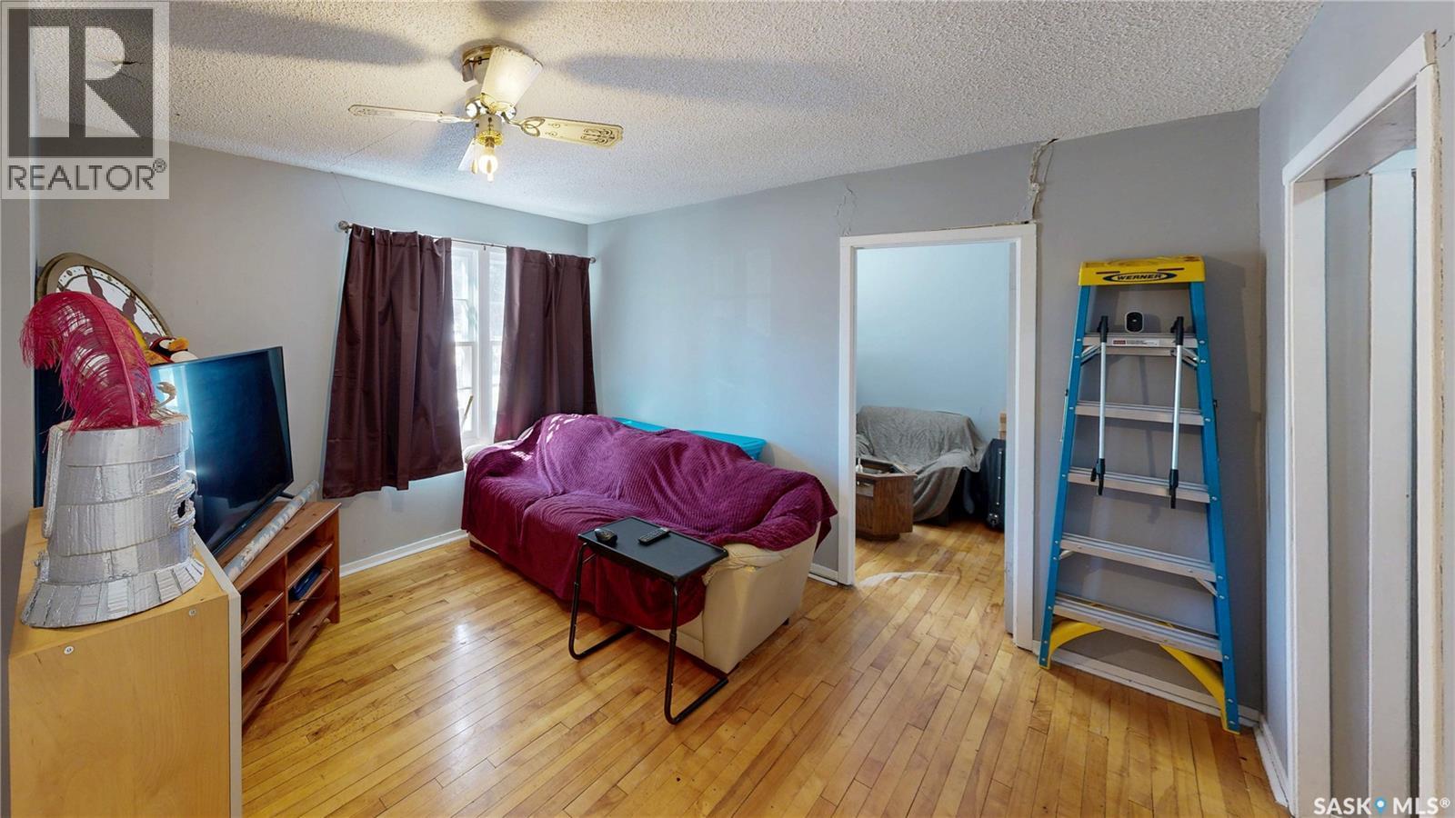 20 Cecil Crescent, Regina, SK - Indoor