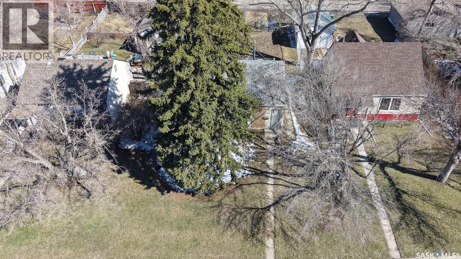20 Cecil Crescent, Regina, SK - Outdoor