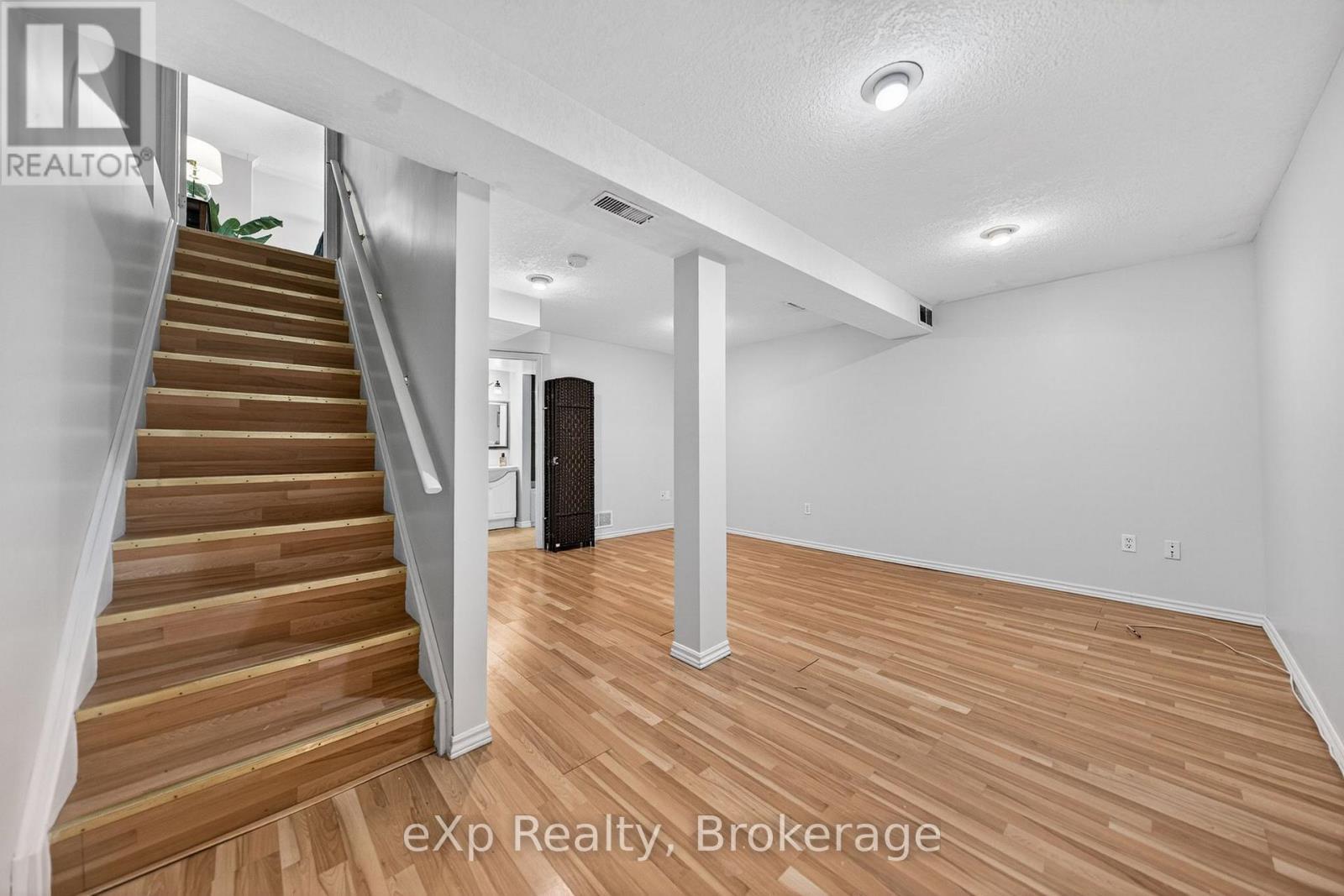 111 Connelly Drive, Kitchener, ON - Indoor Photo Showing Other Room