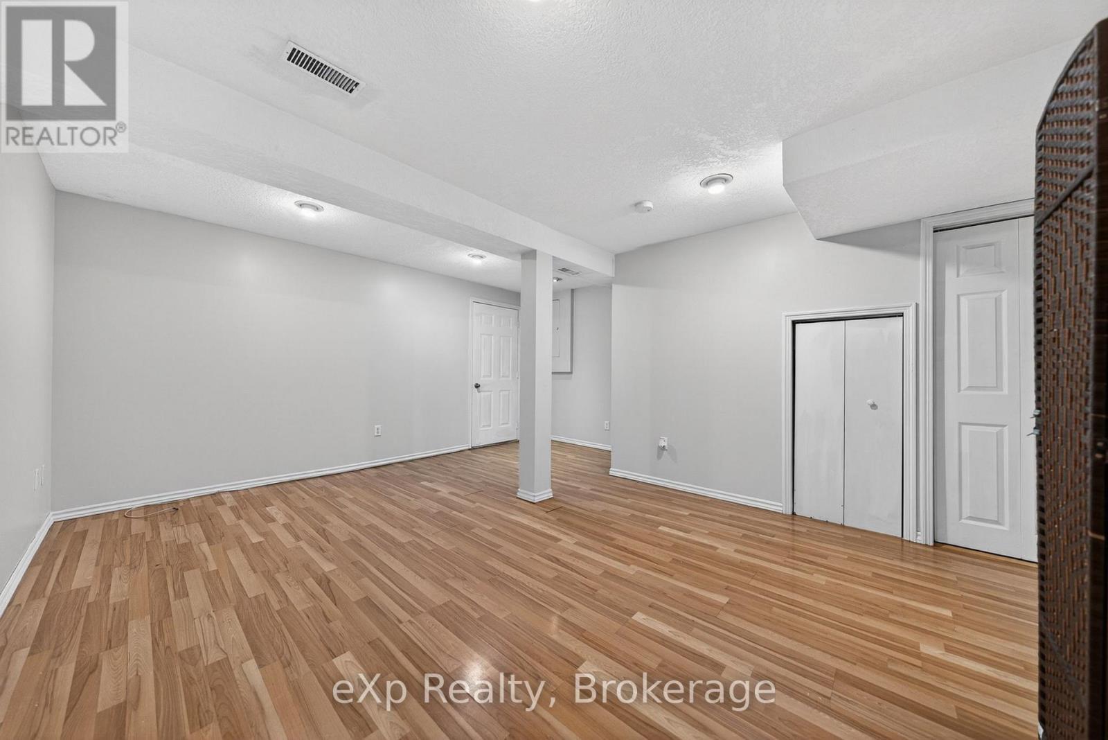111 Connelly Drive, Kitchener, ON - Indoor Photo Showing Other Room