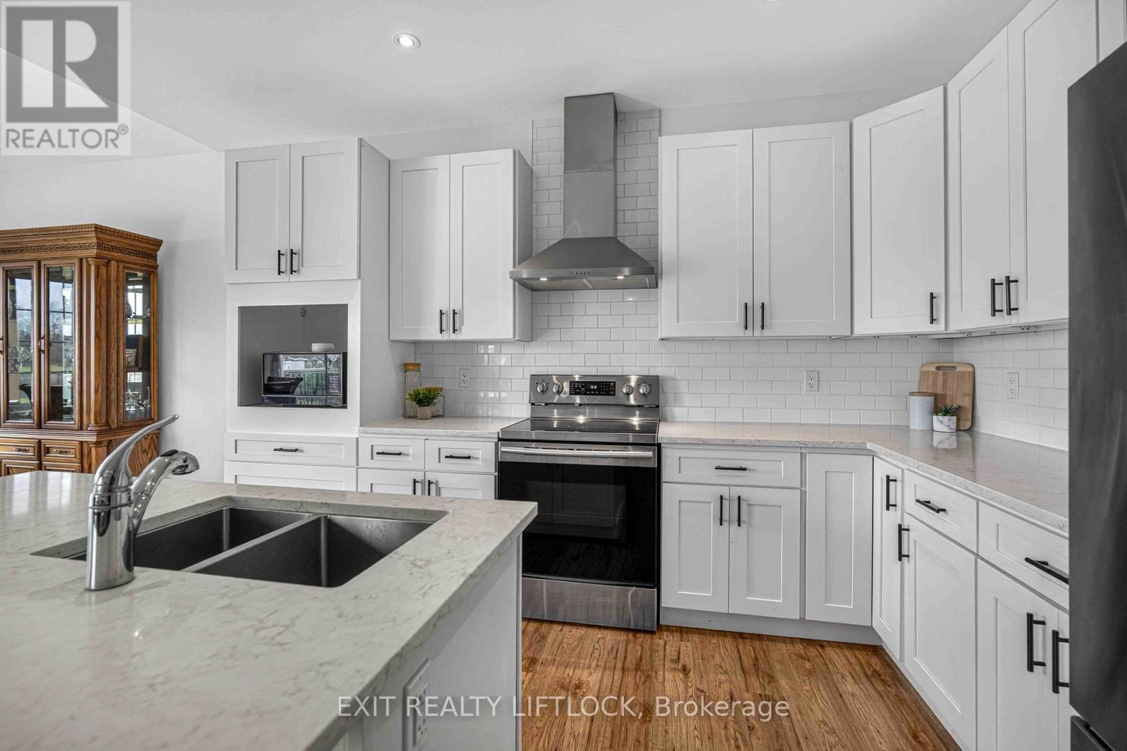 Kitchen - 1479 Webster Road, Douro-Dummer, ON