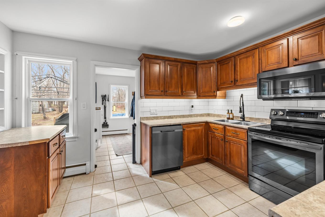 16 Oak Drive, Charlottetown, PE