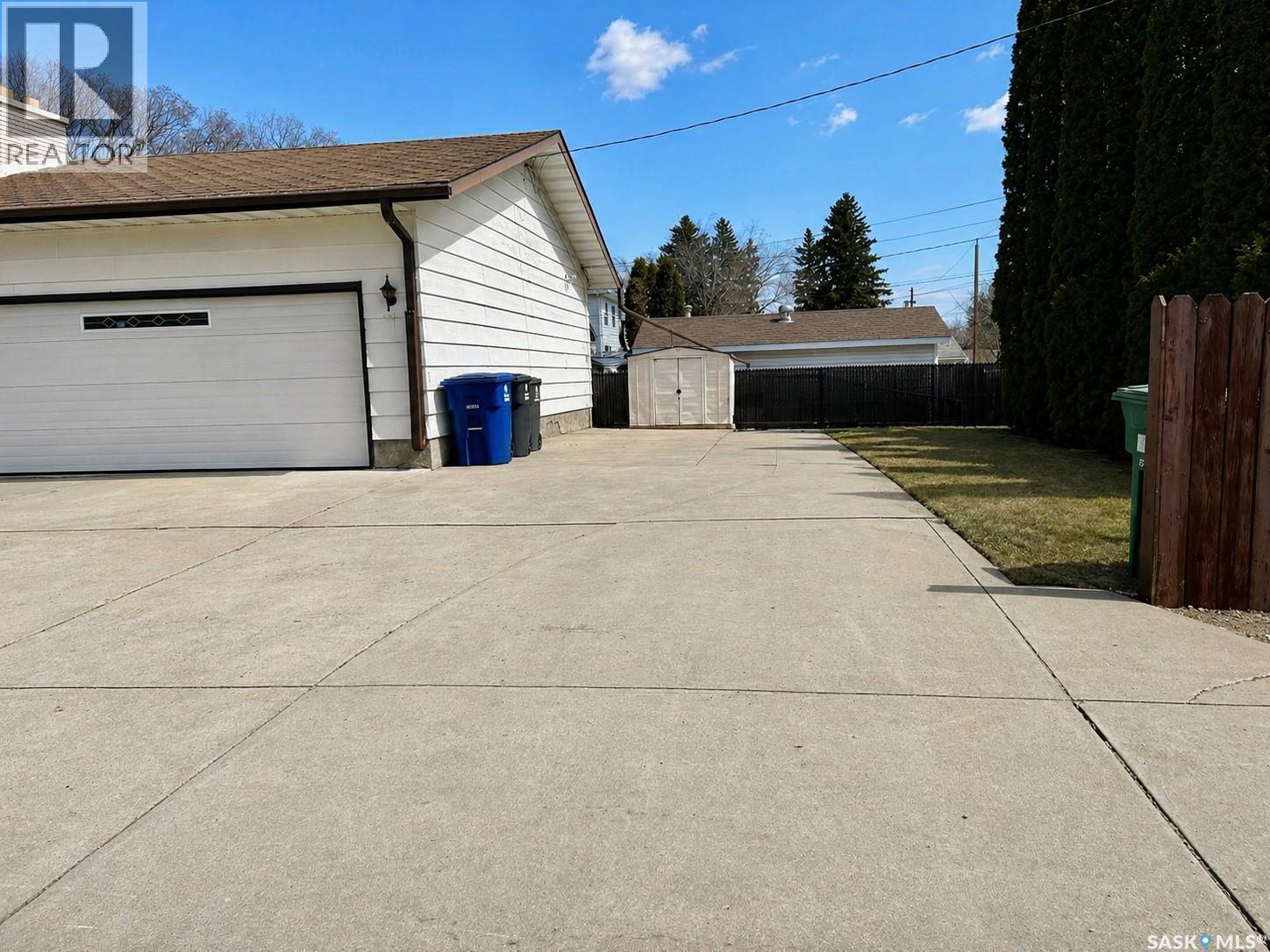 802 7Th Street E, Saskatoon, SK - Outdoor With Exterior