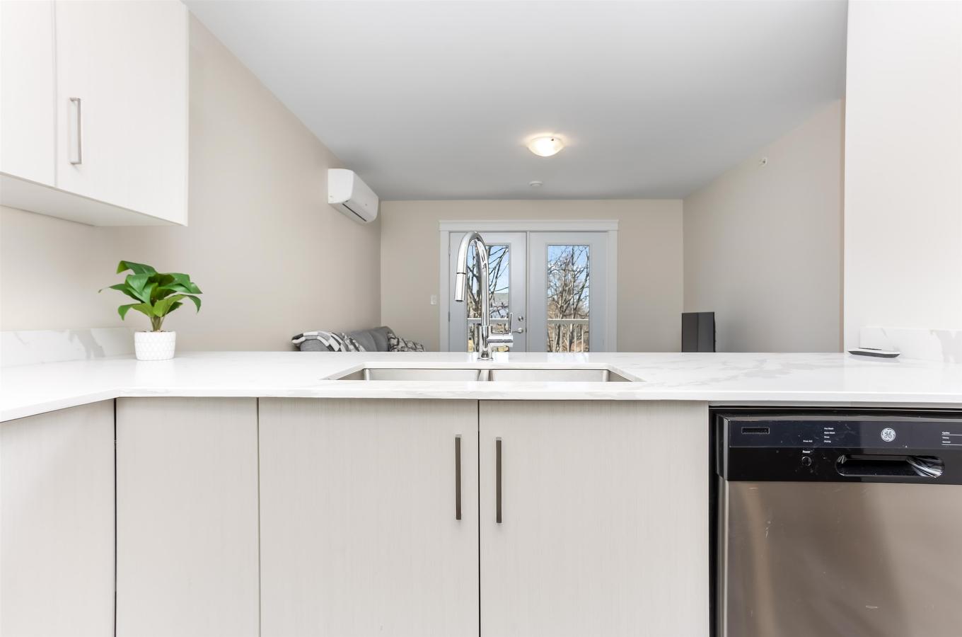 304 29 Stratford Road, Stratford, PE
