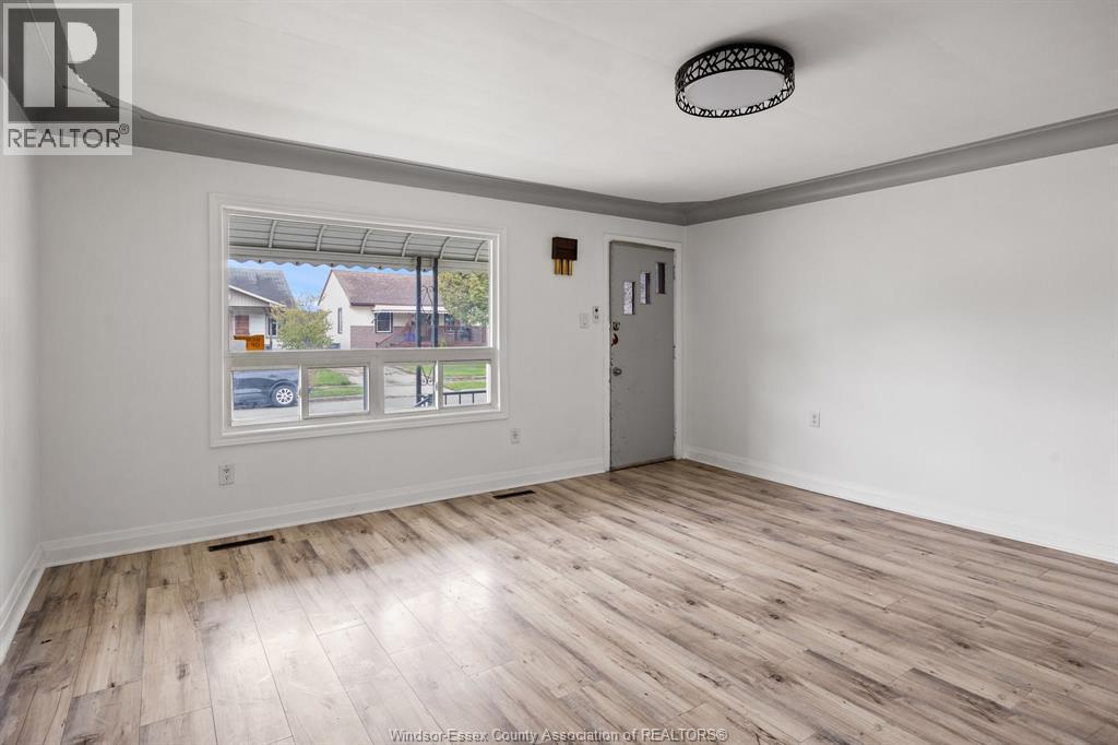 2270 Marentette, Windsor, ON - Indoor Photo Showing Other Room