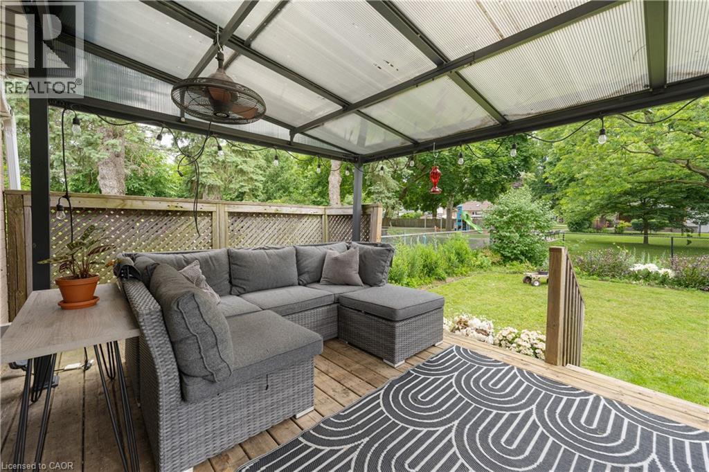 1063 Maplehurst Avenue, Burlington, ON - Outdoor With Deck Patio Veranda With Exterior