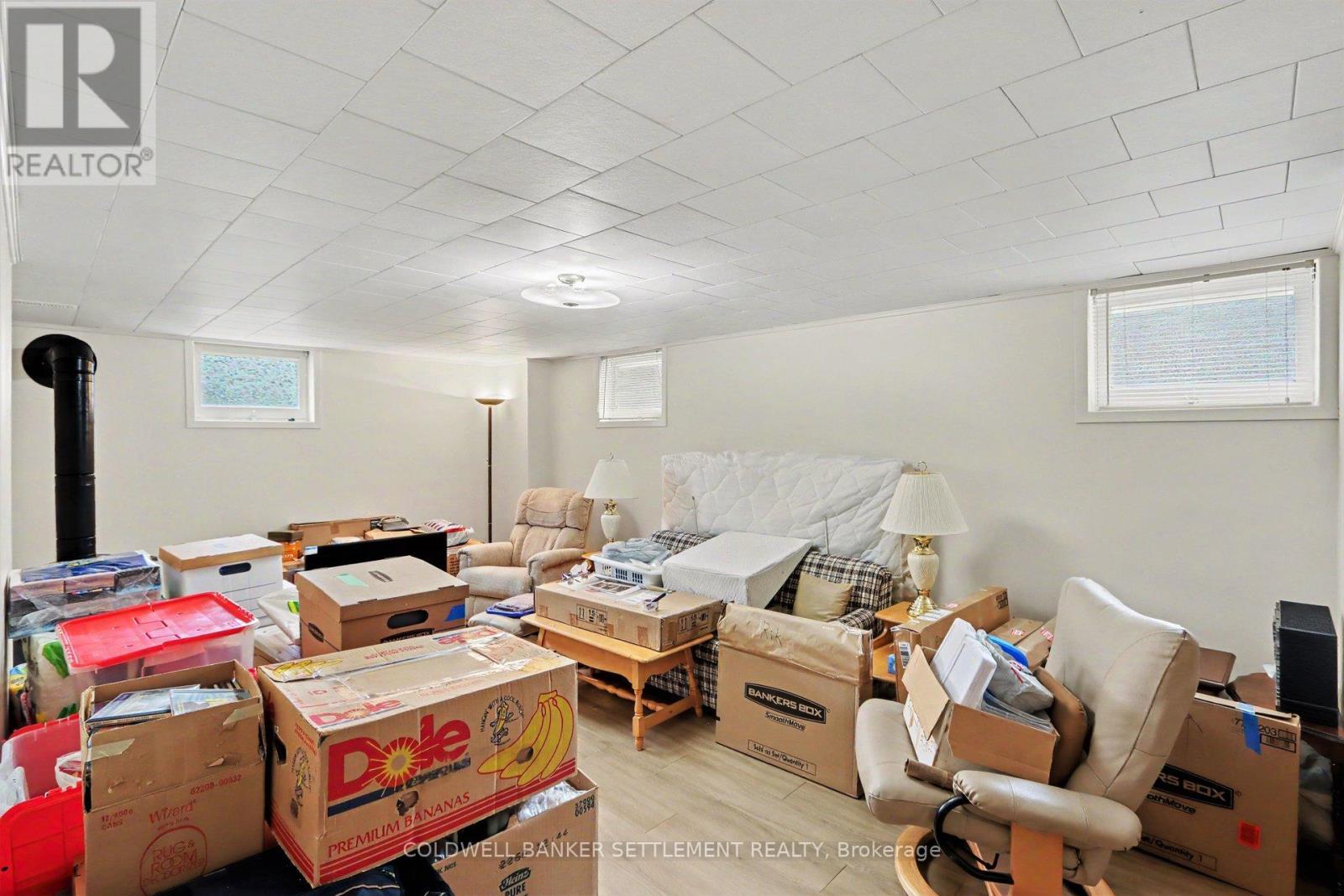 2 Glenview Crescent, Perth, ON - Indoor