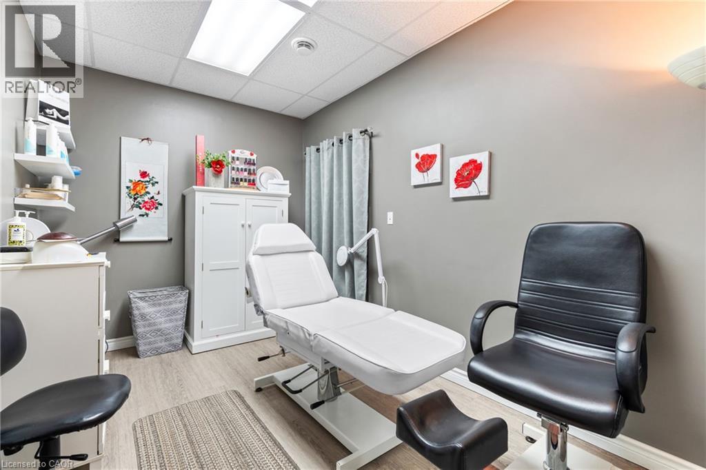 10 Glebe Street, Cambridge, ON