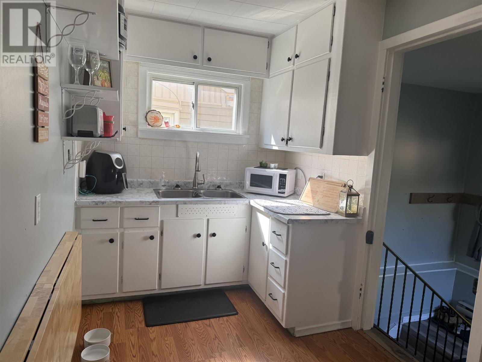 401 Second Ave, Sault Ste. Marie, ON - Indoor Photo Showing Kitchen