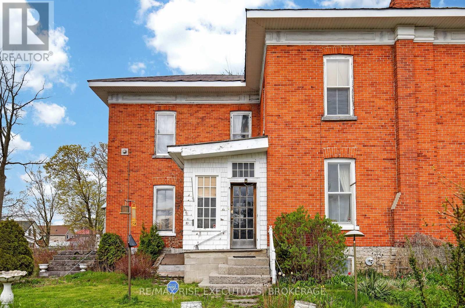 147 St George Street, Deseronto (Deseronto (Town)), ON - Outdoor With Exterior