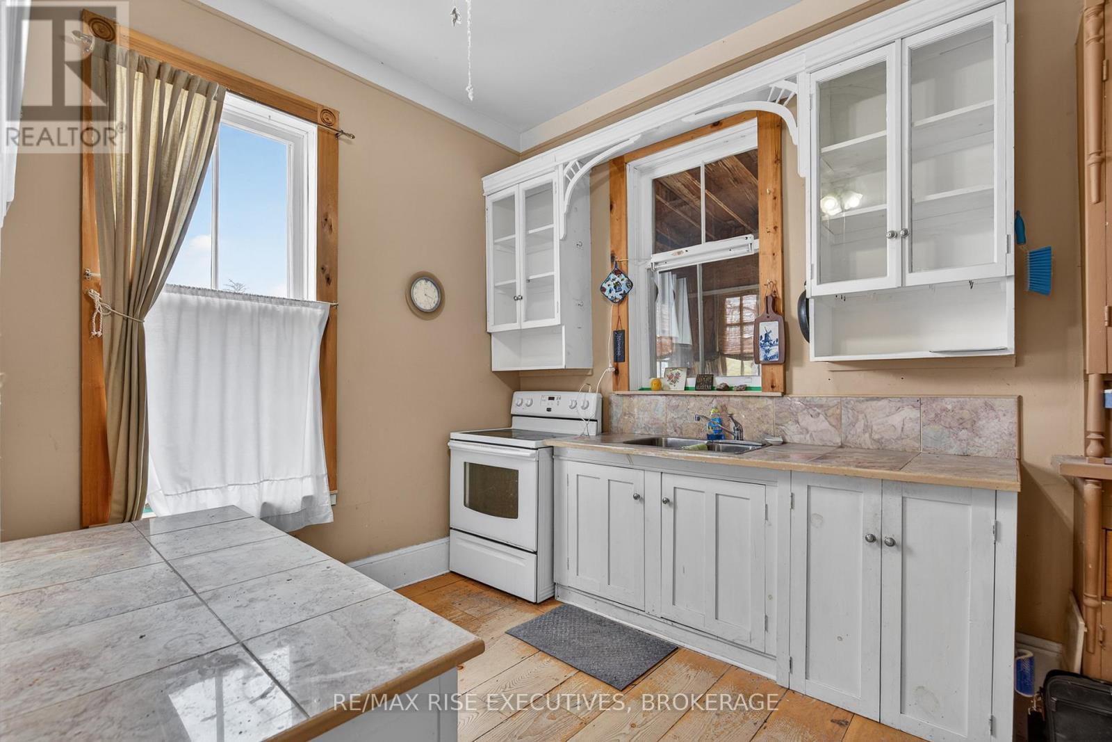 147 St George Street, Deseronto (Deseronto (Town)), ON - Indoor Photo Showing Kitchen