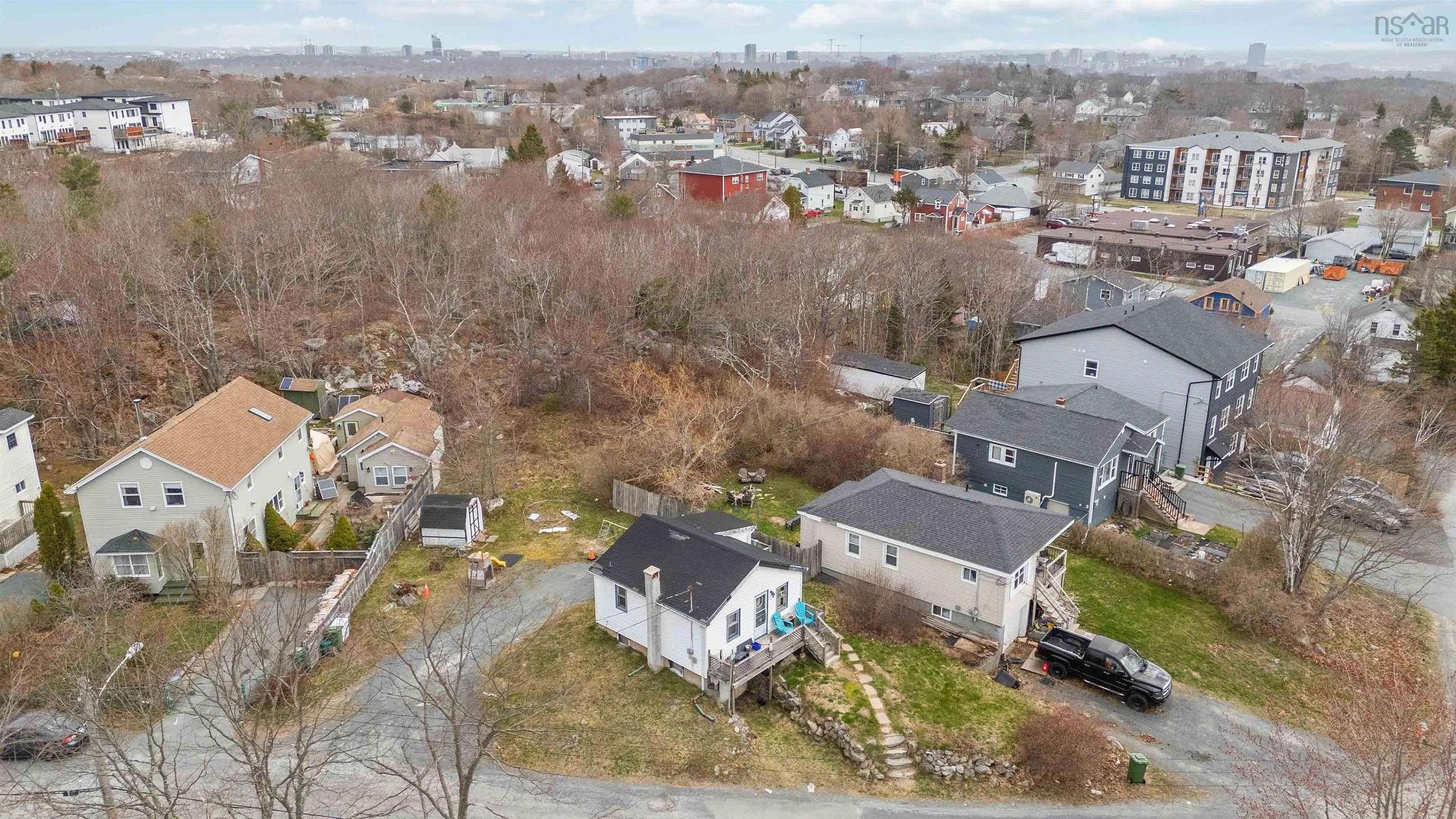 1 Trelyn Road, Halifax, NS