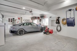 Garage -