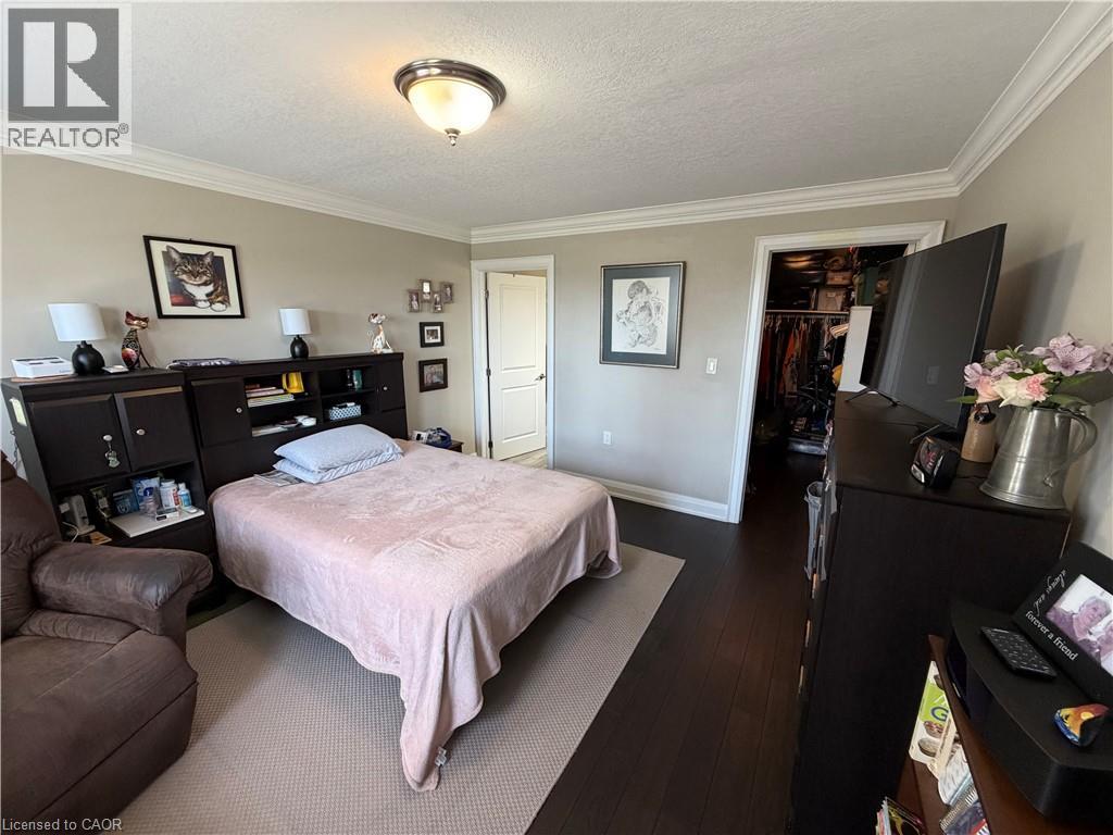 31 Bishop Tonnos Way, Hamilton, ON - Indoor Photo Showing Bedroom