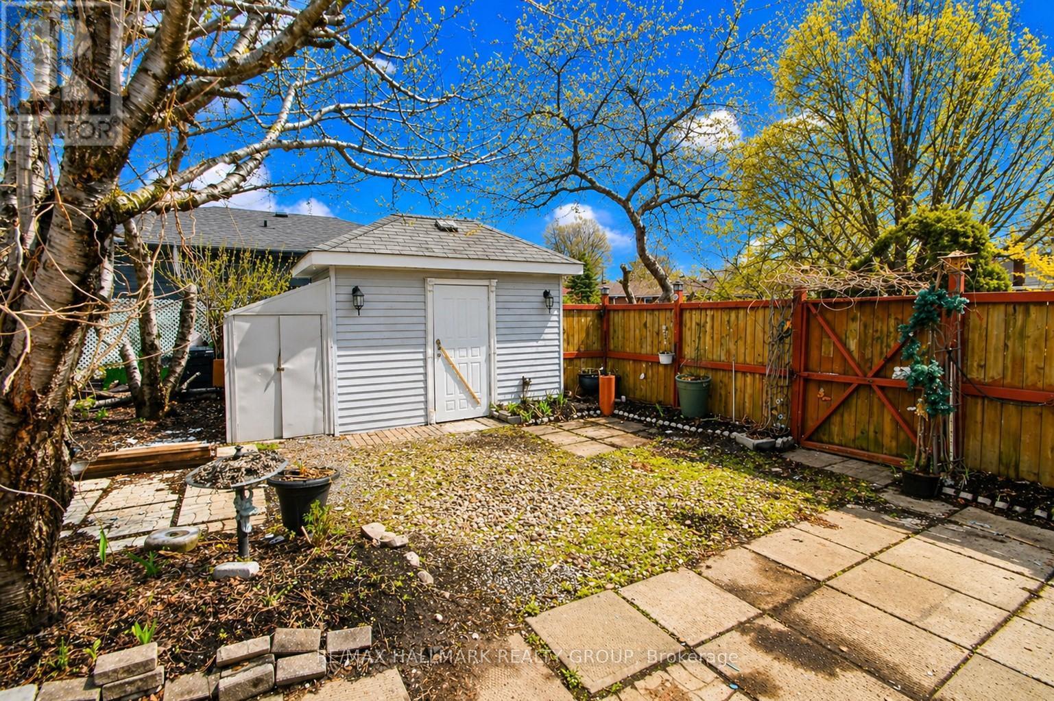 461 Lawson Avenue, Ottawa, ON - Outdoor