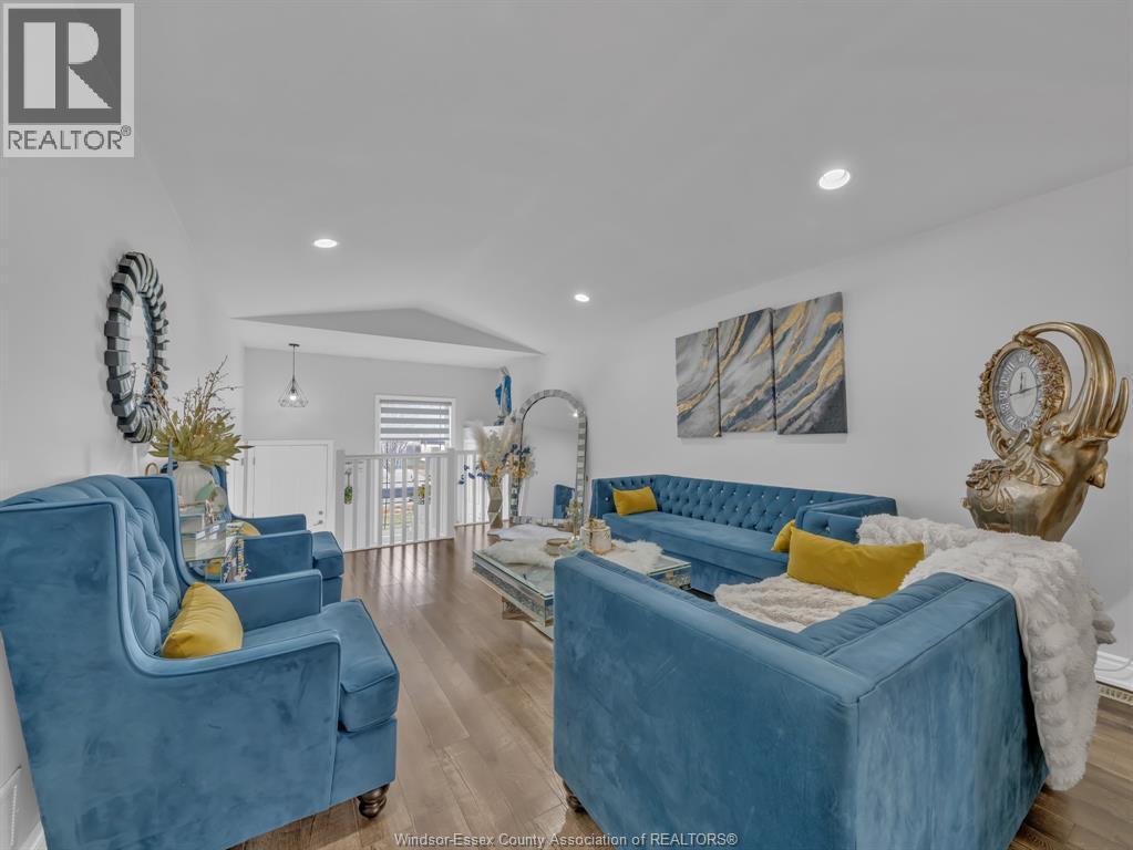 3242 Seville, Windsor, ON - Indoor