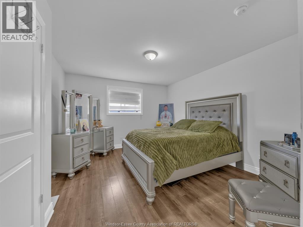 3242 Seville, Windsor, ON - Indoor Photo Showing Bedroom
