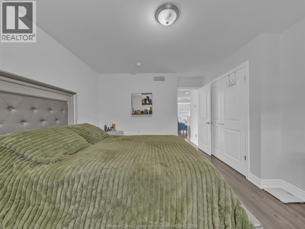 3242 Seville, Windsor, ON - Indoor Photo Showing Bedroom