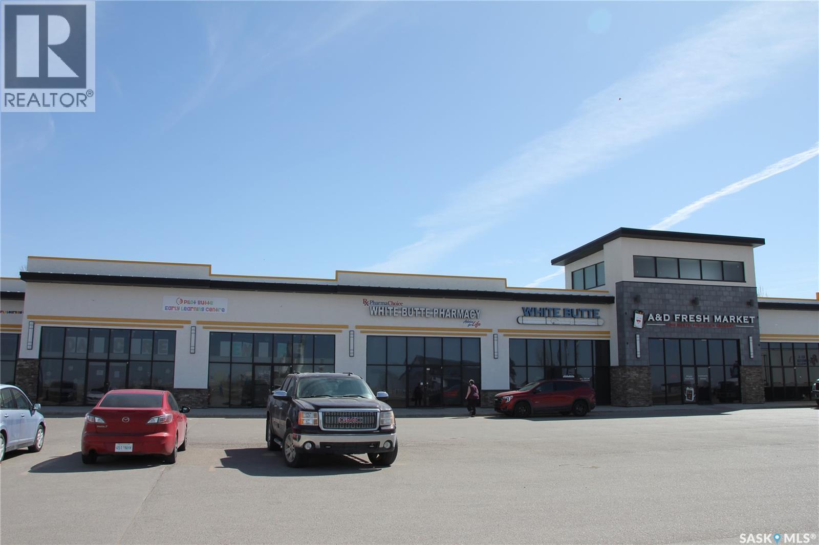 1100 Aaron Drive, Pilot Butte, SK