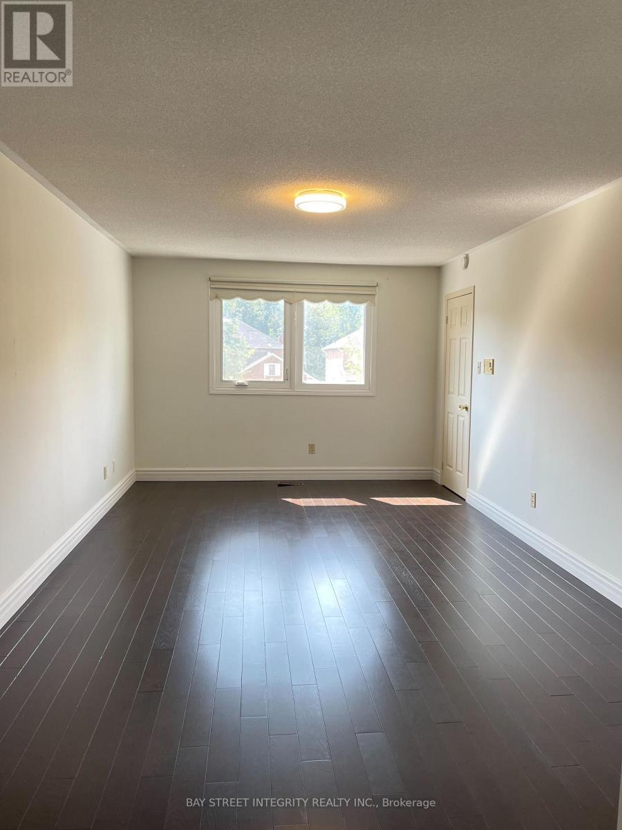 38 Southgate Crescent, Richmond Hill, ON - Indoor Photo Showing Other Room