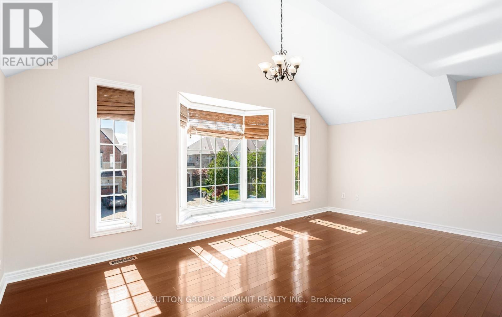3129 Gladish Grove, Mississauga, ON - Indoor Photo Showing Other Room