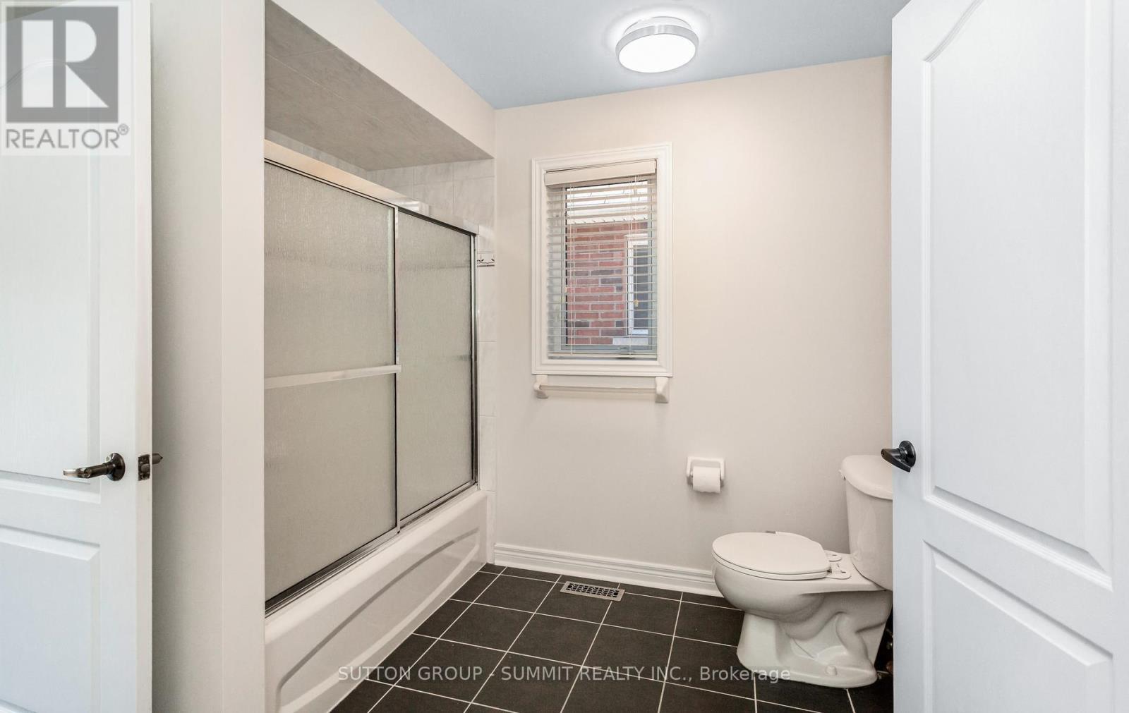 3129 Gladish Grove, Mississauga, ON - Indoor Photo Showing Bathroom