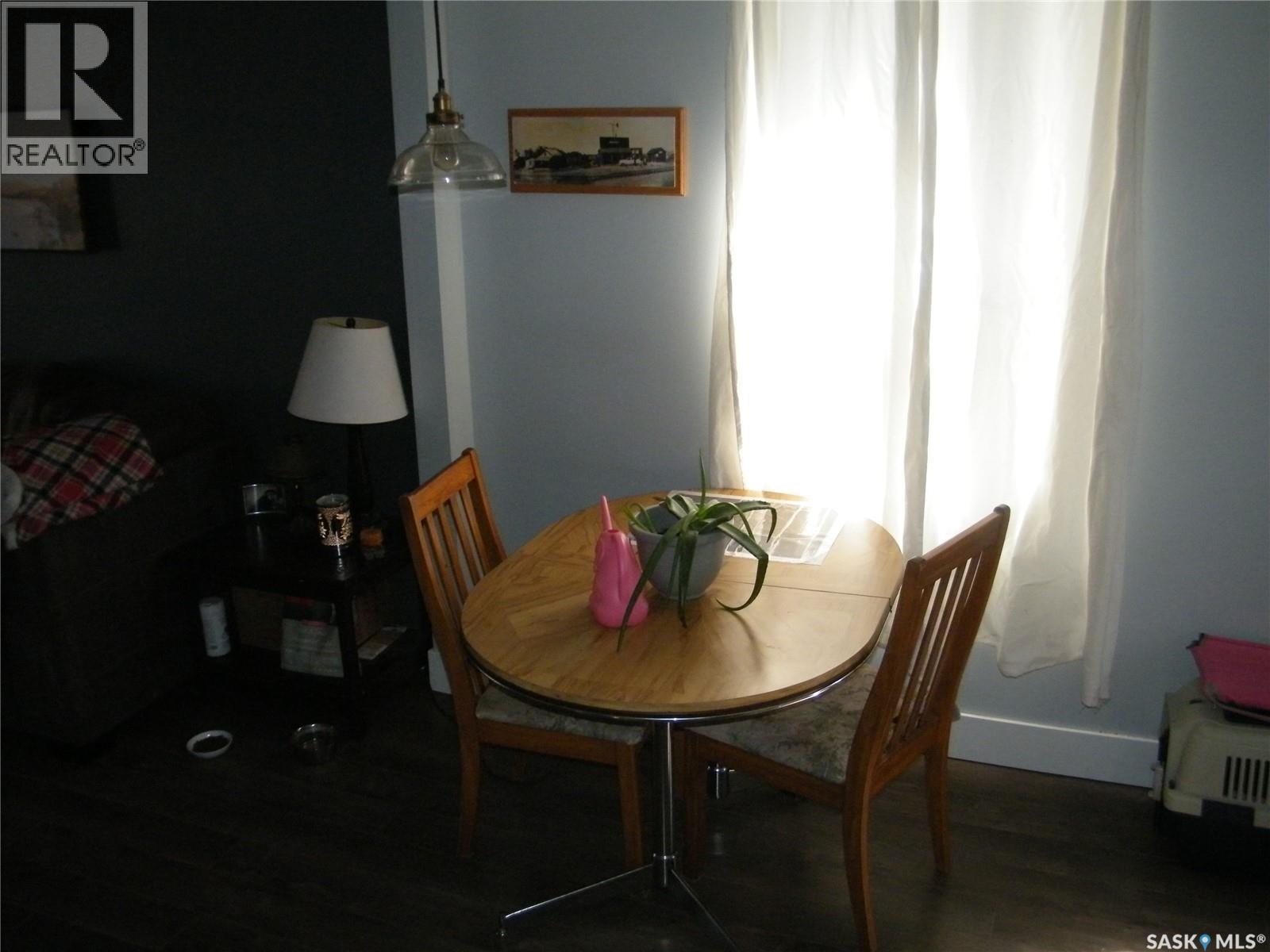 514 L Avenue N, Saskatoon, SK - Indoor Photo Showing Dining Room