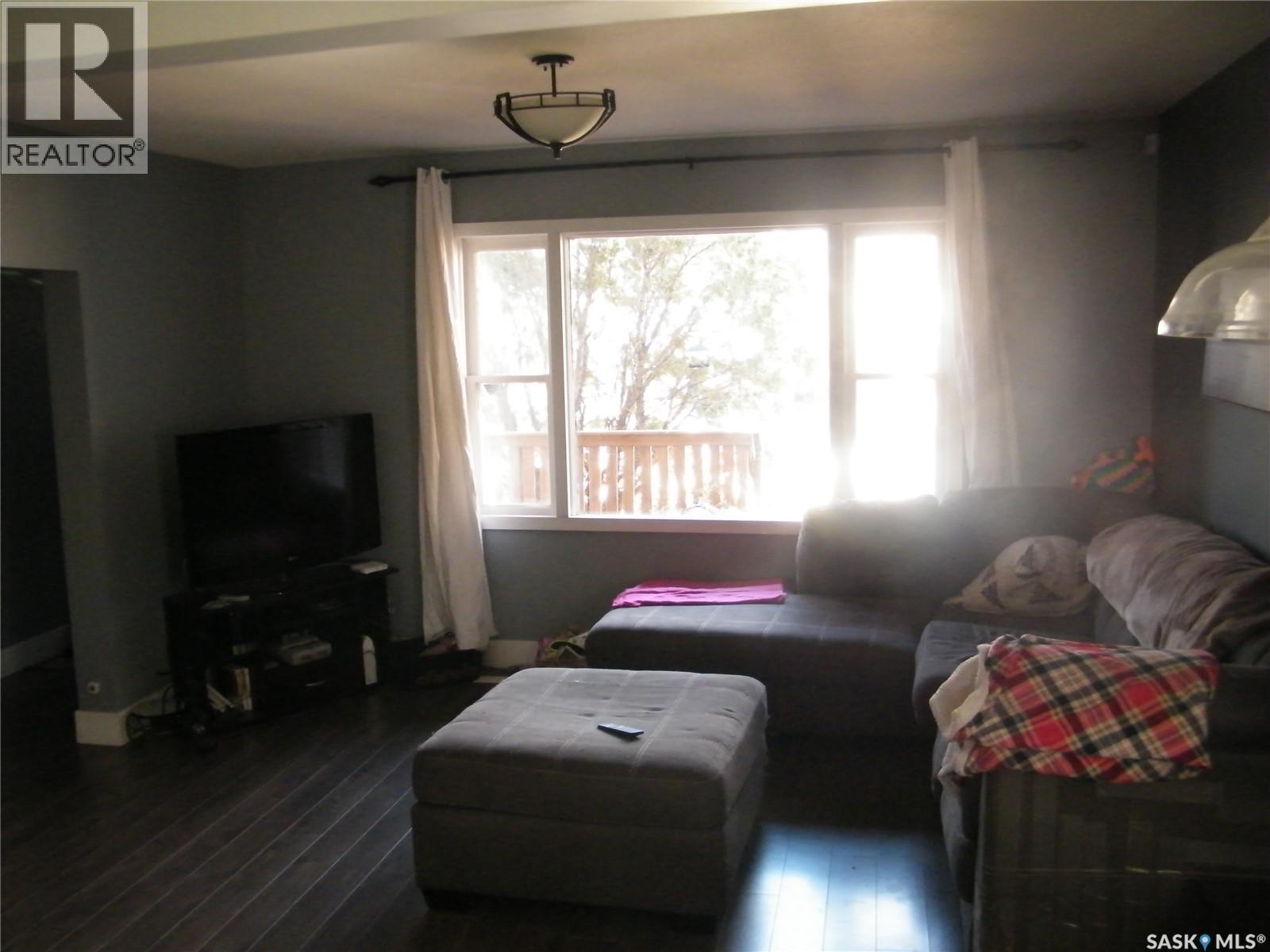 514 L Avenue N, Saskatoon, SK - Indoor