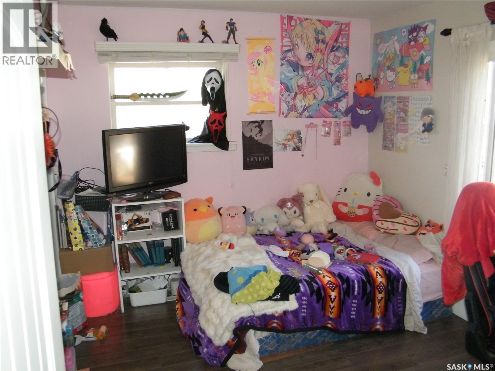 514 L Avenue N, Saskatoon, SK - Indoor Photo Showing Bedroom