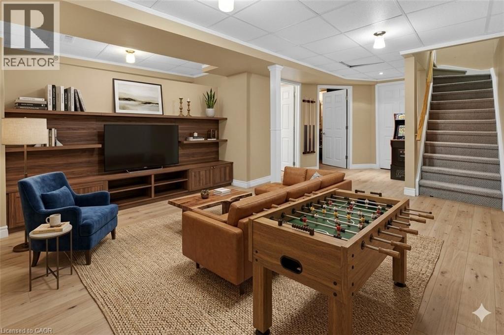 41 Kenyon Crescent, Grimsby, ON - Indoor
