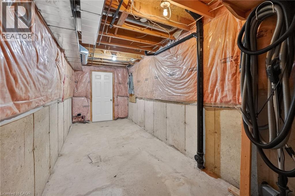 41 Kenyon Crescent, Grimsby, ON - Indoor Photo Showing Basement