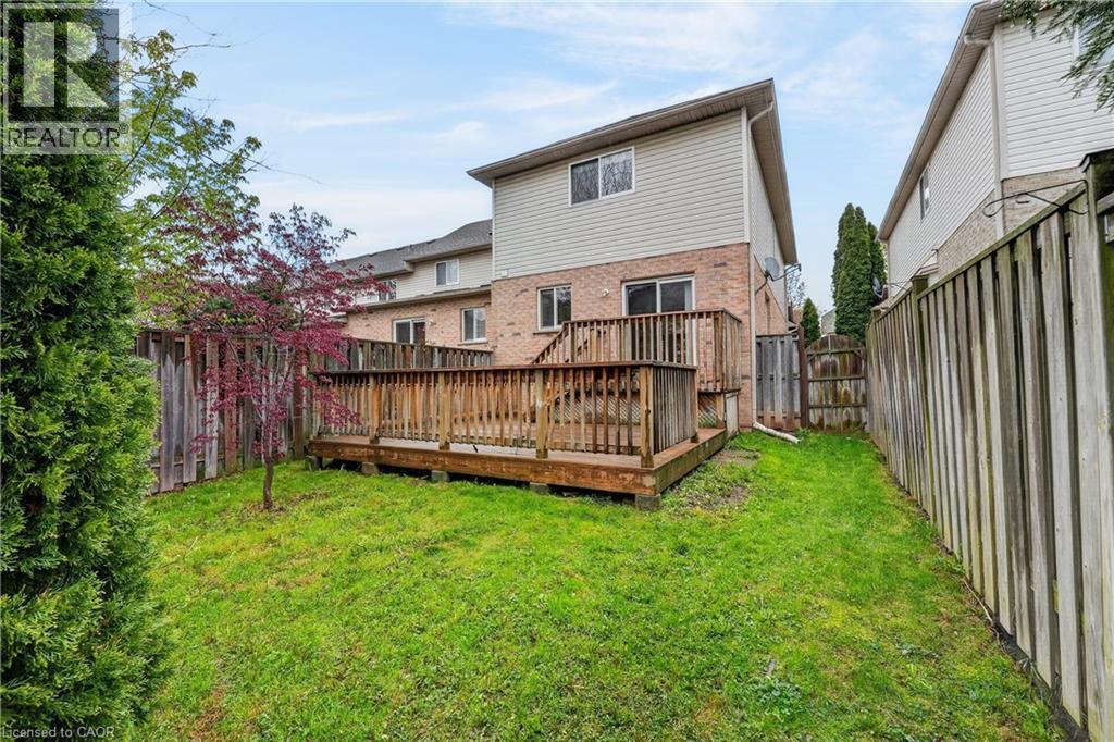 41 Kenyon Crescent, Grimsby, ON - Outdoor With Deck Patio Veranda