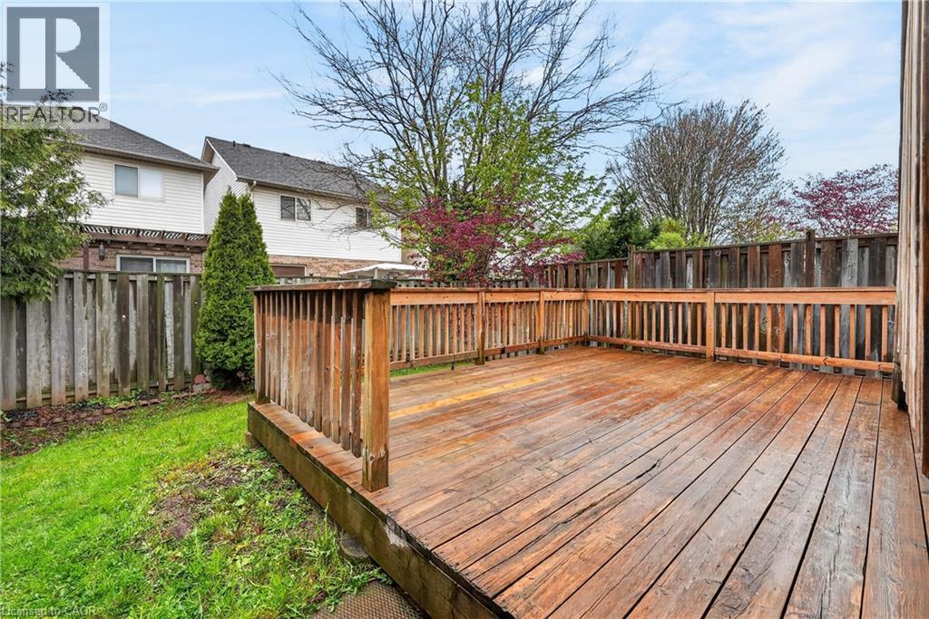 41 Kenyon Crescent, Grimsby, ON - Outdoor With Deck Patio Veranda