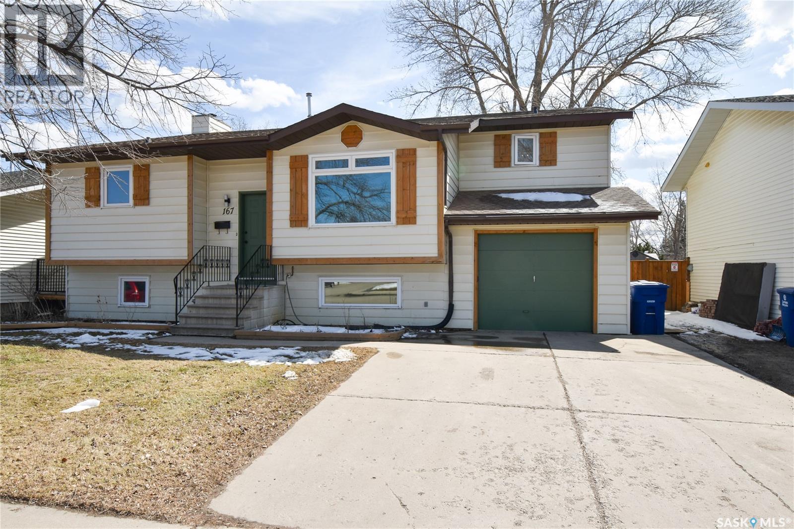 167 Nordstrum Road, Saskatoon, SK - Outdoor With Facade