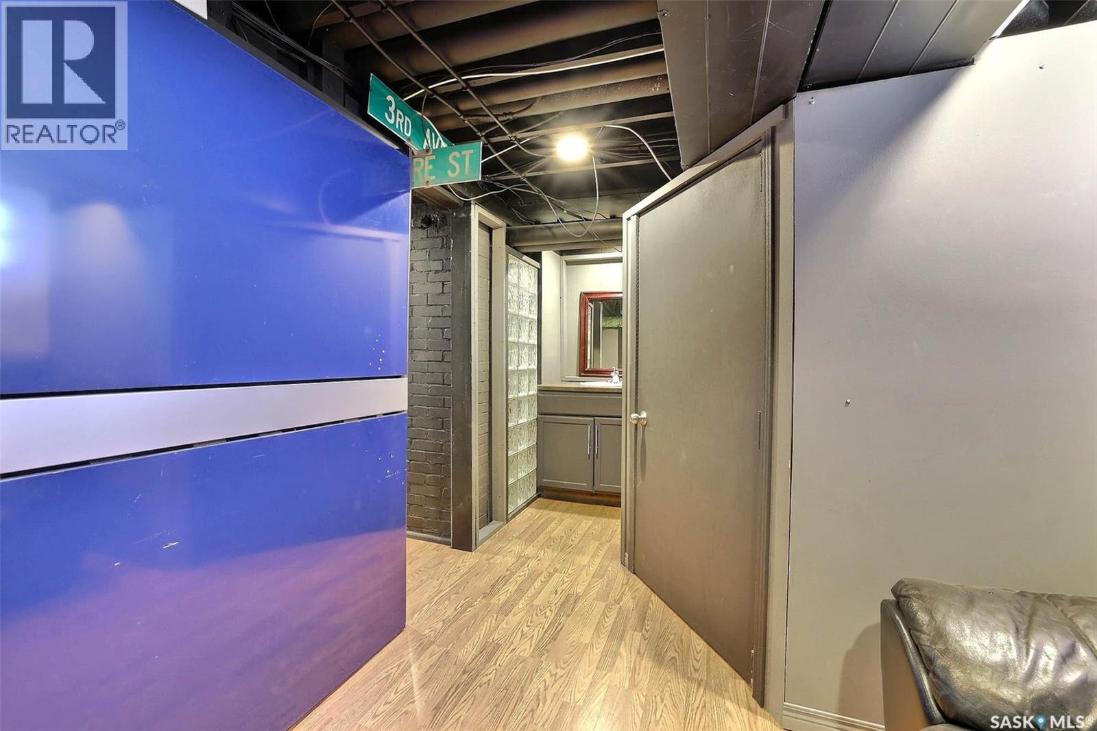231 Centre Street, Regina Beach, SK - Indoor