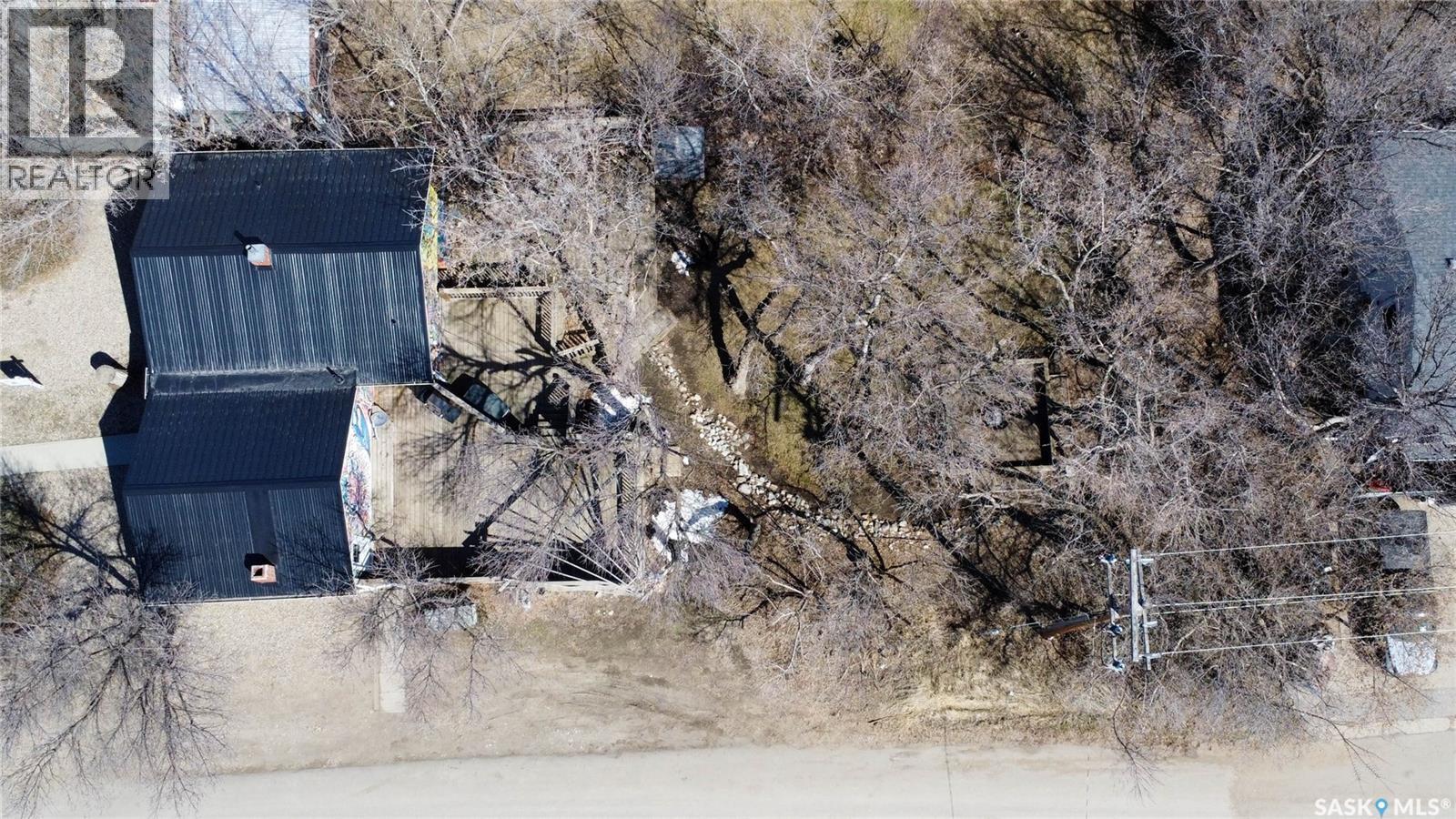 231 Centre Street, Regina Beach, SK - Outdoor