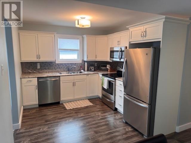 8 Riverloop Crescent, Gander Bay, NL - Indoor Photo Showing Kitchen With Double Sink
