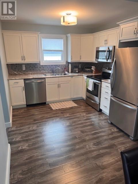8 Riverloop Crescent, Gander Bay, NL - Indoor Photo Showing Kitchen
