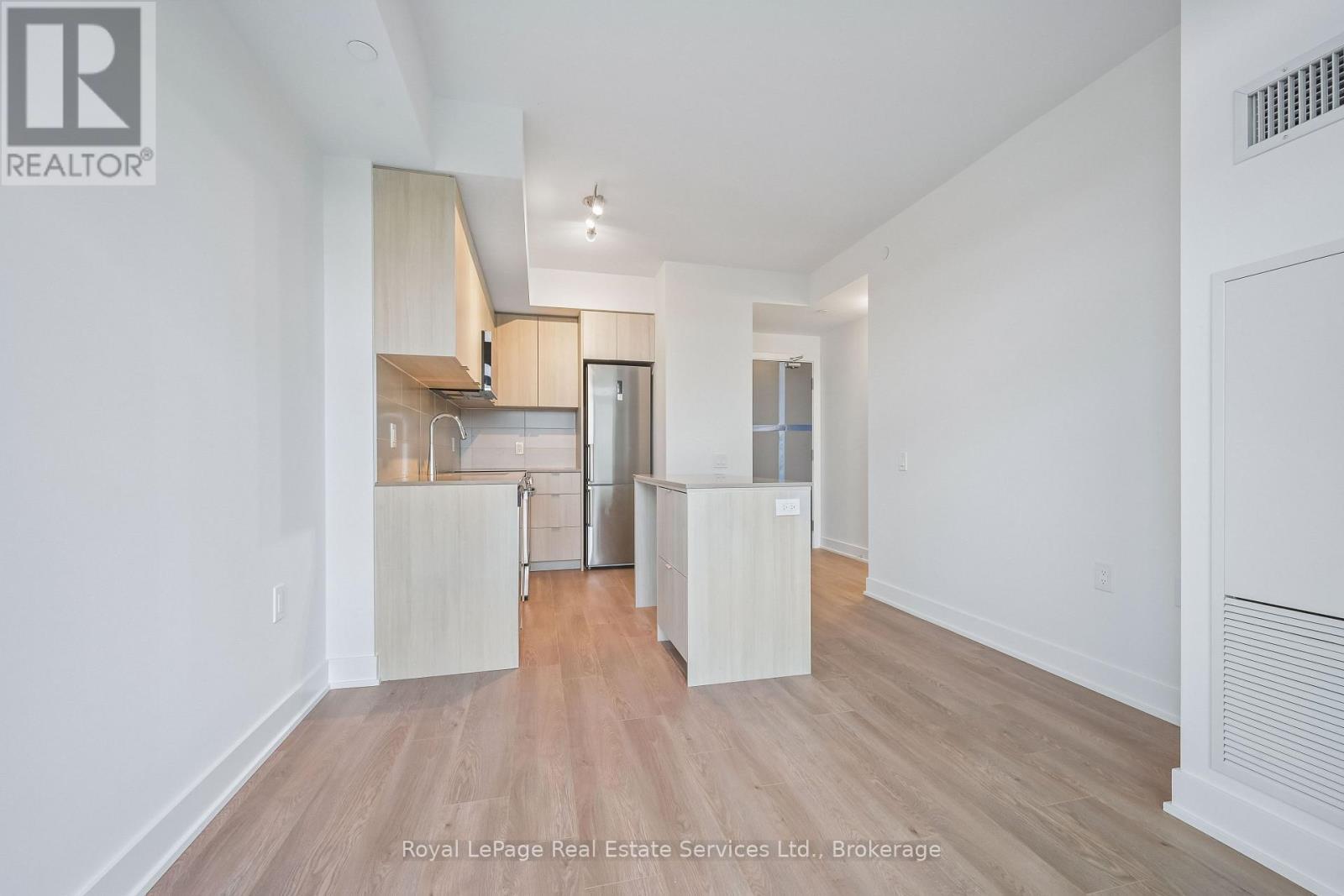 711 - 2088 James Street, Burlington (Brant), ON - Indoor Photo Showing Kitchen