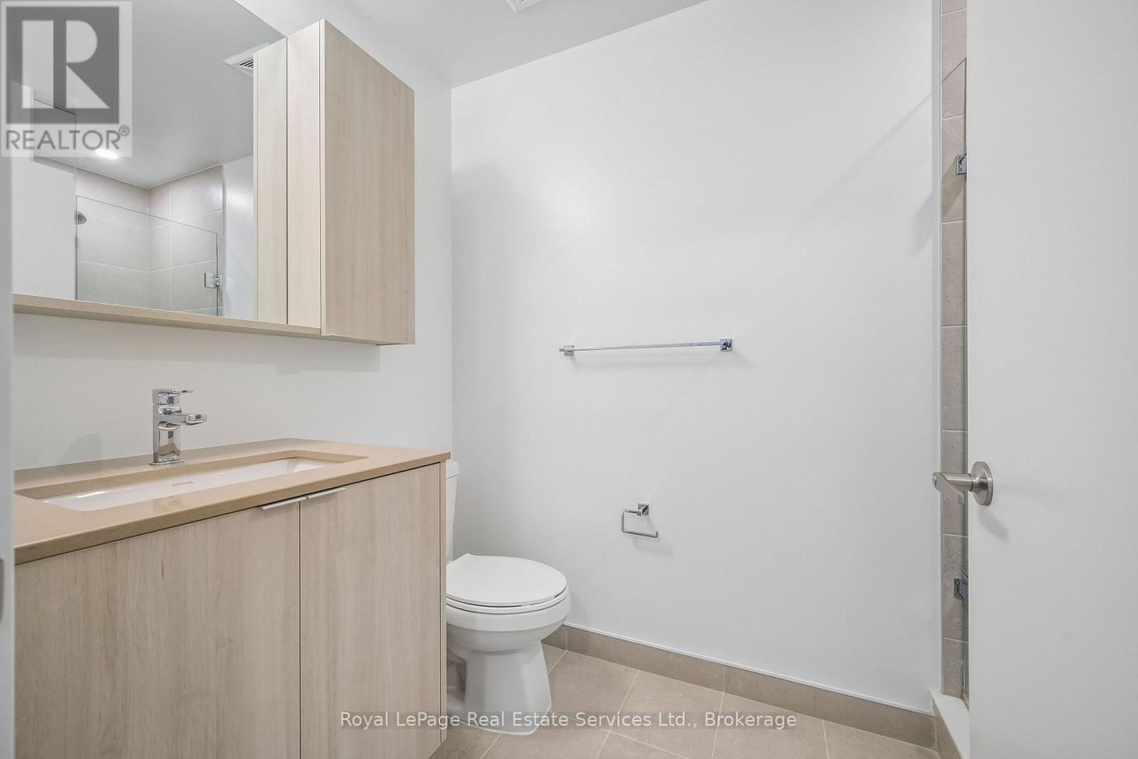 711 - 2088 James Street, Burlington (Brant), ON - Indoor Photo Showing Bathroom