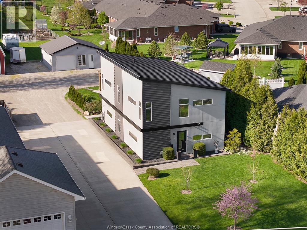136 Lowes Sideroad, Amherstburg, ON - Outdoor