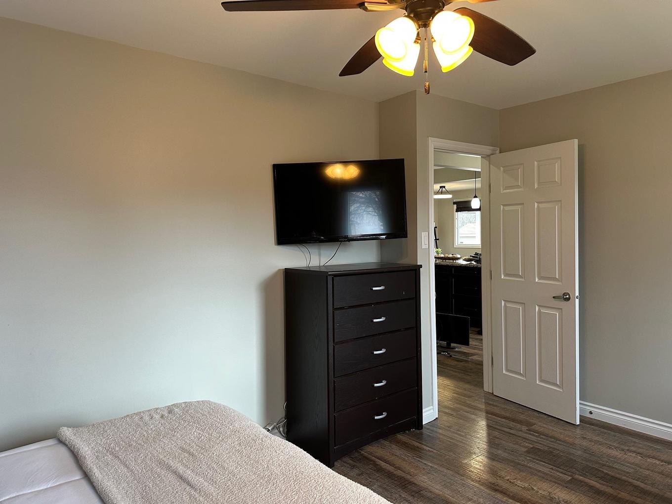 537 Parkway Drive, Thunder Bay, ON - Indoor Photo Showing Bedroom
