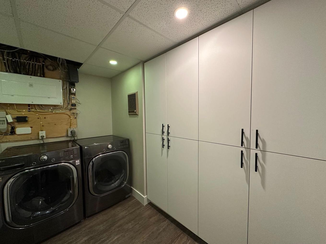 537 Parkway Drive, Thunder Bay, ON - Indoor Photo Showing Laundry Room