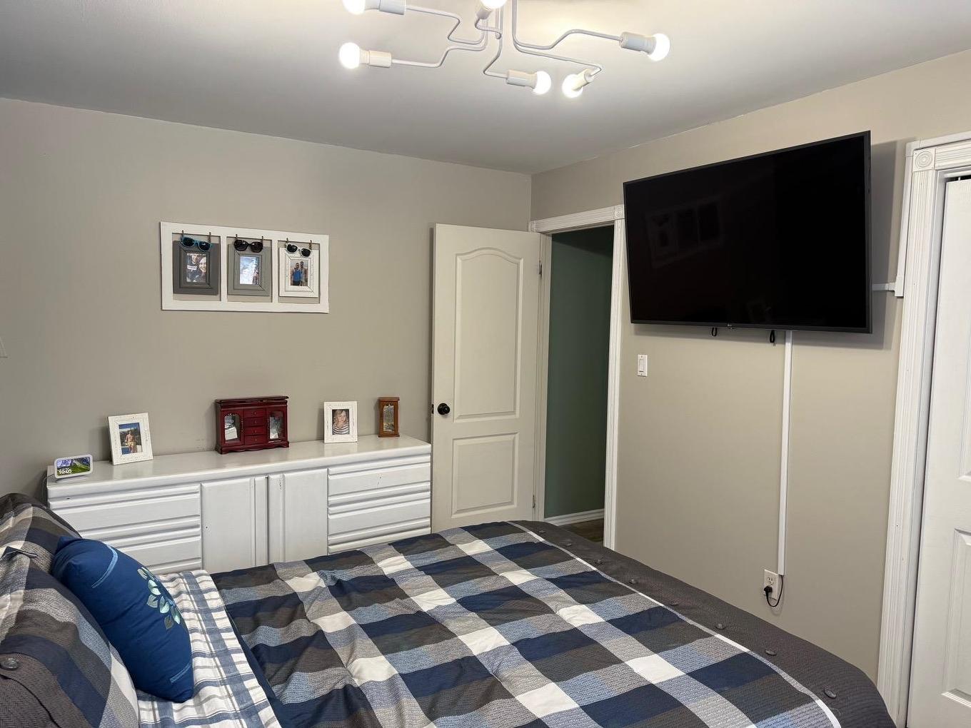 54 Redwing Ave, Manitouwadge, ON - Indoor Photo Showing Bedroom